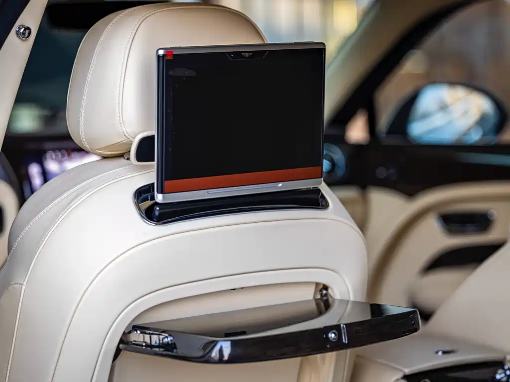 Bentley Mulsanne 2017 6.8T Long Wheelbase 2018 - thumbnail 17
