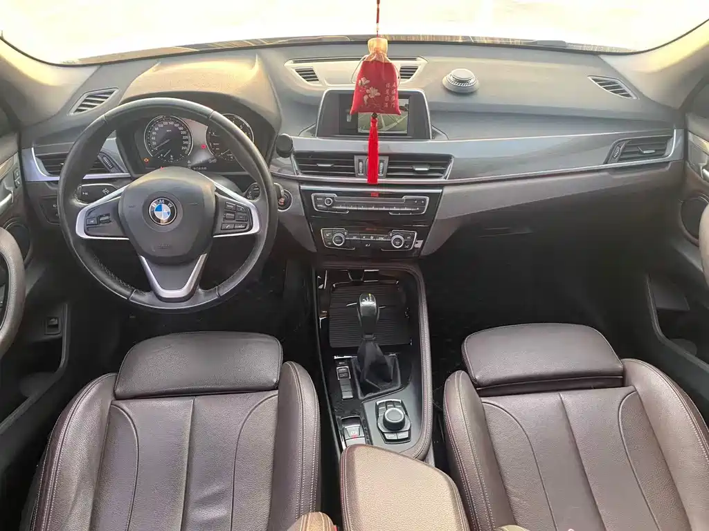 BMW BMW X1 2019 sDrive18Li Premium Model 2019 - thumbnail 5