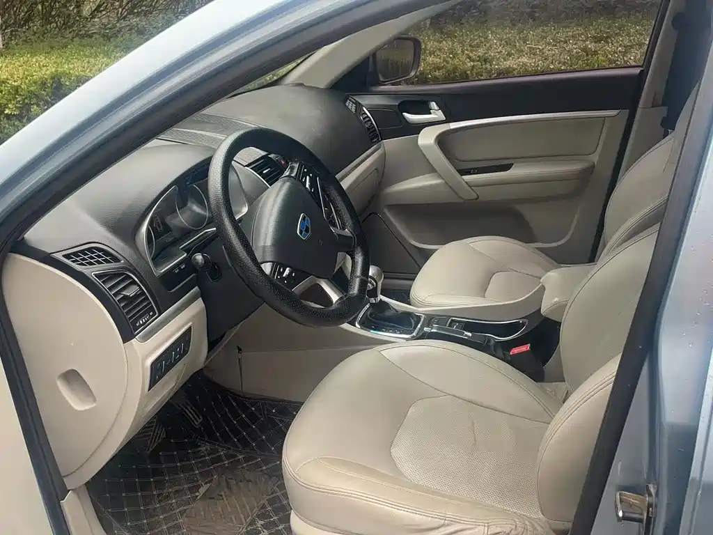 Geely Auto Geely Emgrand 2014 Sedan 1.3T CVT Luxury Edition 2015 - thumbnail 8