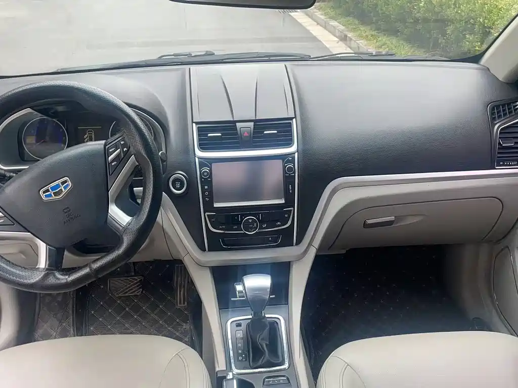 Geely Auto Geely Emgrand 2014 Sedan 1.3T CVT Luxury Edition 2015 - thumbnail 10