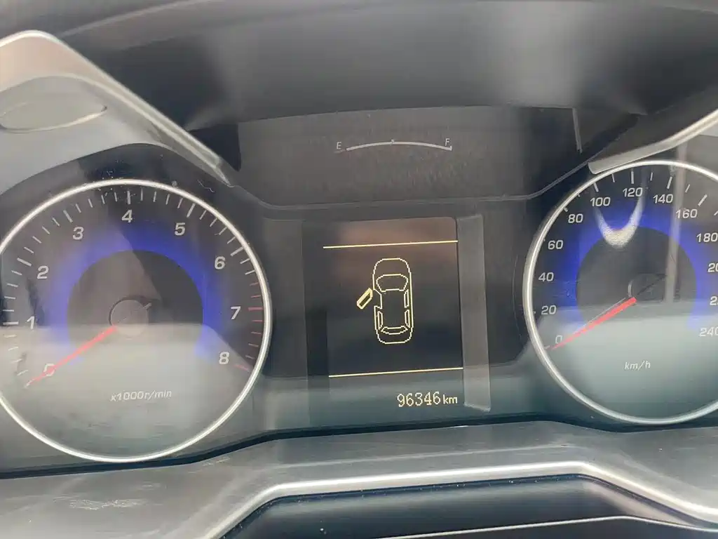 Geely Auto Geely Emgrand 2014 Sedan 1.3T CVT Luxury Edition 2015 - thumbnail 13