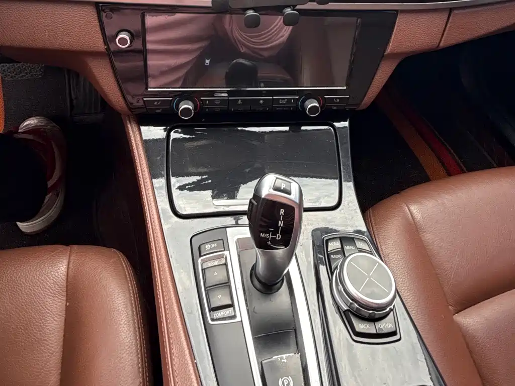 BMW BMW 5 Series 2013 520Li Elegant 2014 - thumbnail 13