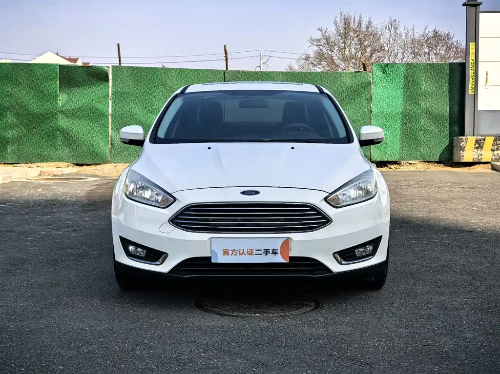 Ford Ford Focus 2015 Sedan 1.6L Automatic Fashion Edition 2016 - thumbnail 2