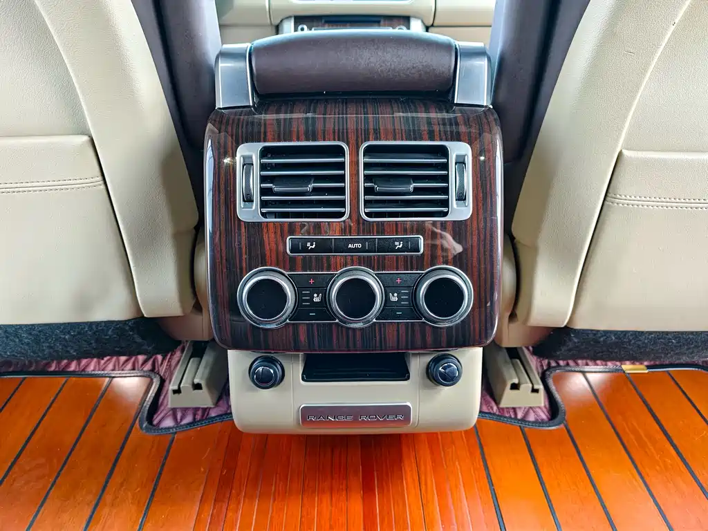 Land Rover Range Rover 2015 3.0 TDV6 Vogue 2015 - thumbnail 10