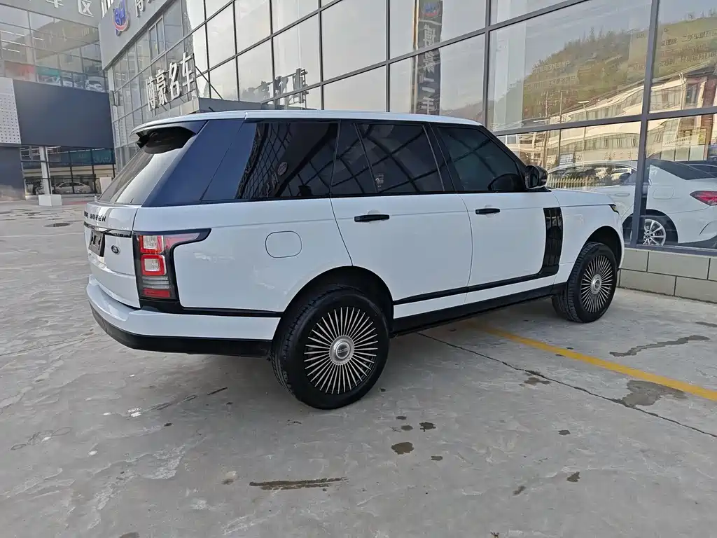 Land Rover Range Rover 2015 3.0 TDV6 Vogue 2015 - thumbnail 13