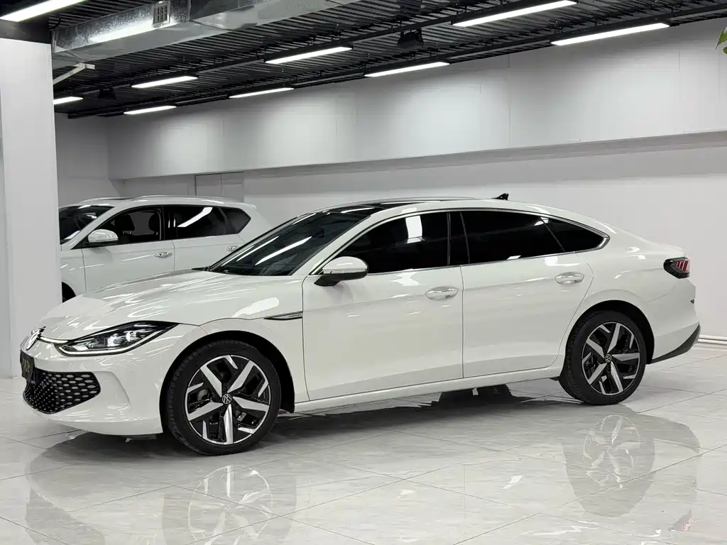 Volkswagen Lamando 2022 Lamando L 280TSI DSG Cool Spice Edition 2022 - thumbnail 3