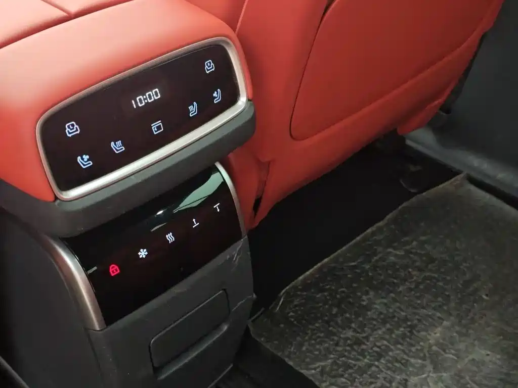 Dongfeng Yipai eπ008 2024 636Max Electric 6-seater 2024 - thumbnail 11