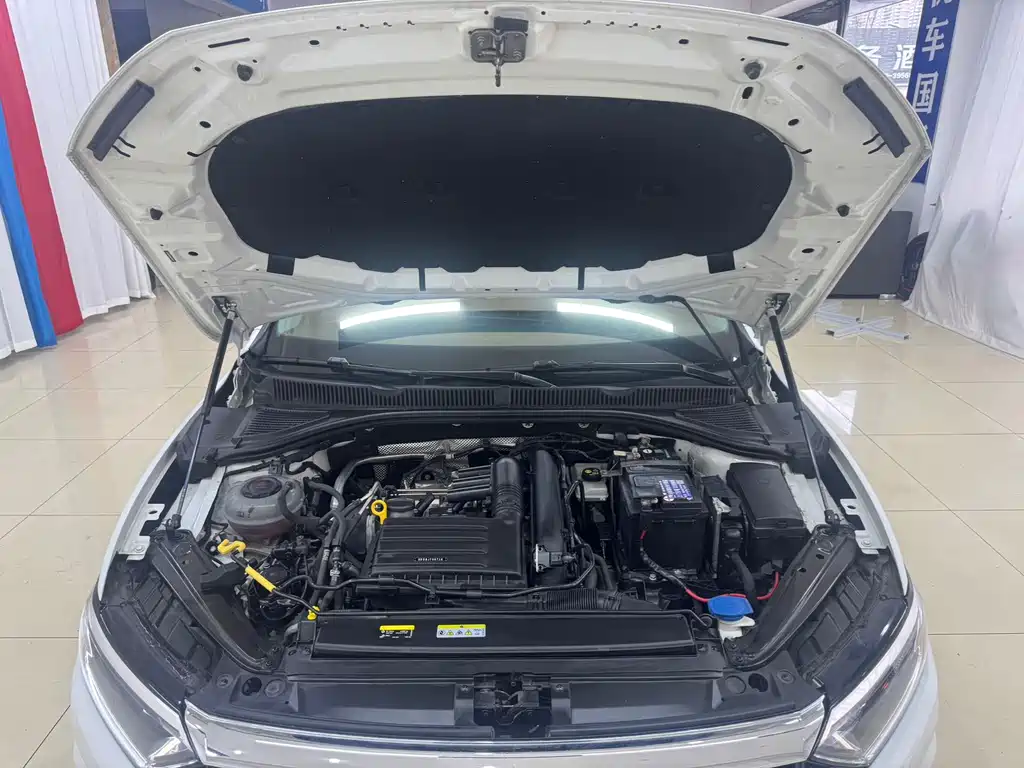 Volkswagen Volkswagen Sagitar 2022 280TSI DSG Flying Edition 2022 - thumbnail 19