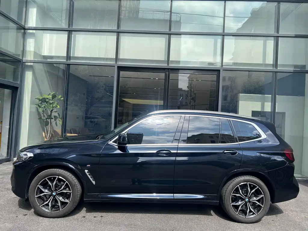BMW BMW X3 2023 xDrive25i M Sport Package 2023 - thumbnail 4