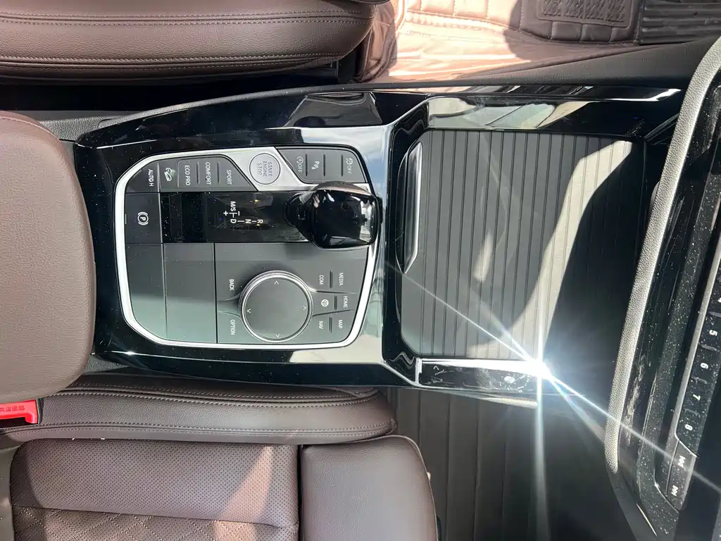 BMW BMW X3 2023 xDrive25i M Sport Package 2023 - thumbnail 10