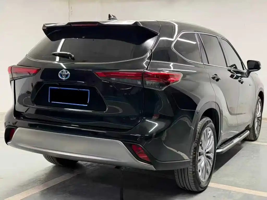 Toyota Toyota Highlander 2023 2.5L Intelligent Electric Hybrid AWD Premium Edition 7-seater 2023 - thumbnail 9