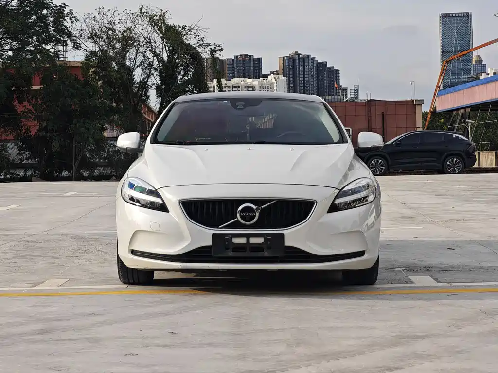 Volvo Volvo V40 2018 T3 Smart Edition 2018 - thumbnail 3