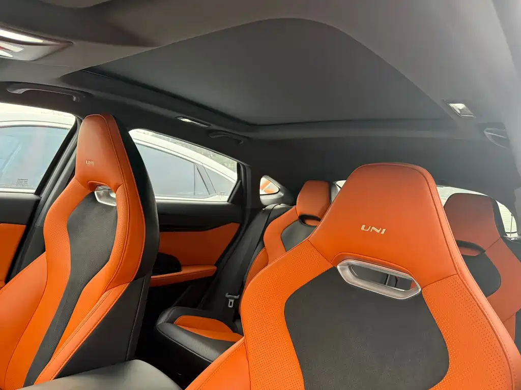 Changan Changan UNI-V 2023 1.5T Sport Edition 2024 - thumbnail 6