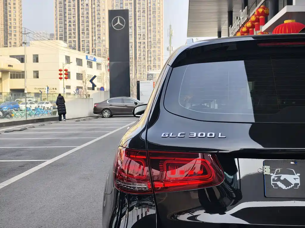 Mercedes-Benz Mercedes-Benz GLC 2020 Facelift GLC 300 L 4MATIC Sport Edition 2020 - thumbnail 7