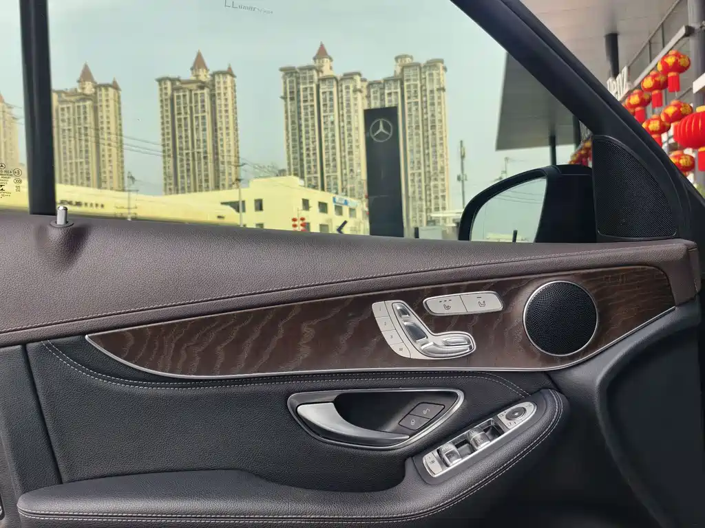 Mercedes-Benz Mercedes-Benz GLC 2020 Facelift GLC 300 L 4MATIC Sport Edition 2020 - thumbnail 13