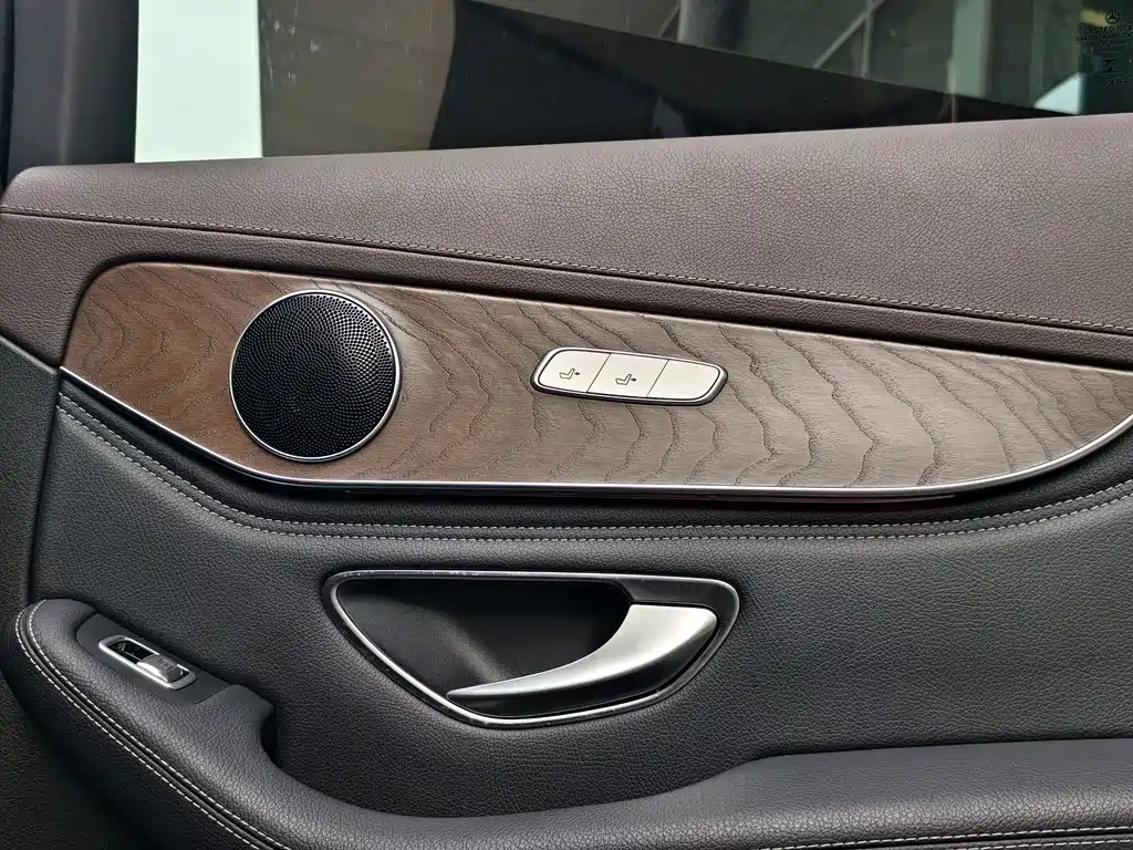 Mercedes-Benz Mercedes-Benz GLC 2020 Facelift GLC 300 L 4MATIC Sport Edition 2020 - thumbnail 16