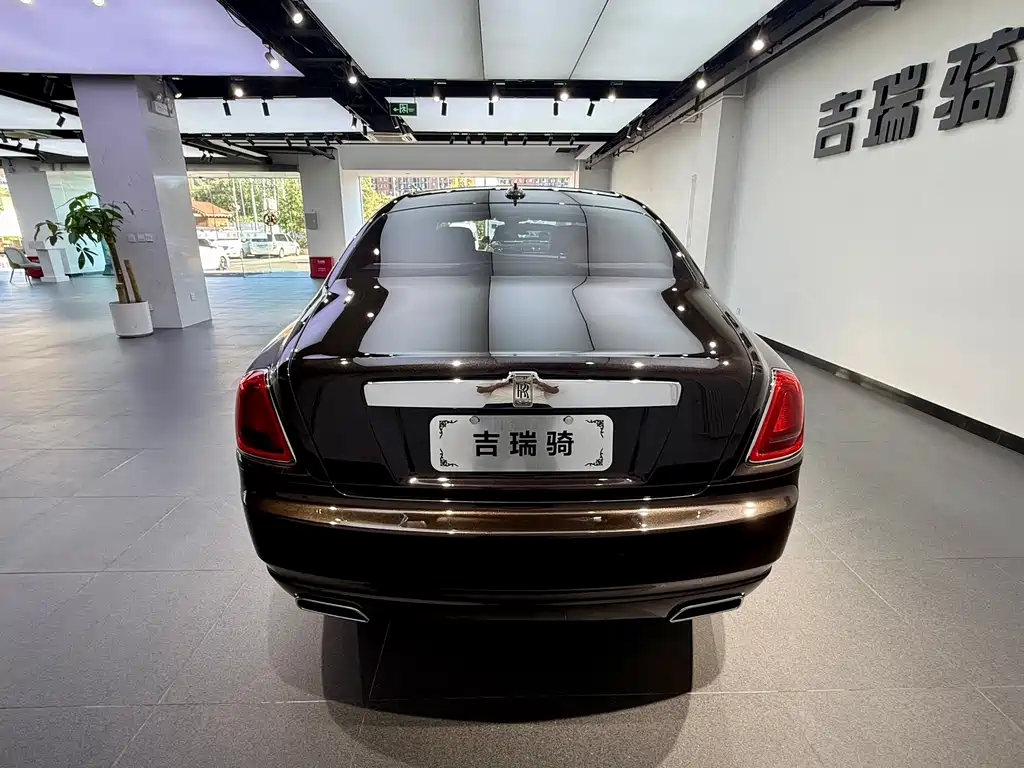 Rolls-Royce Ghost 2015 Series II Extended Wheelbase 2016 - thumbnail 5