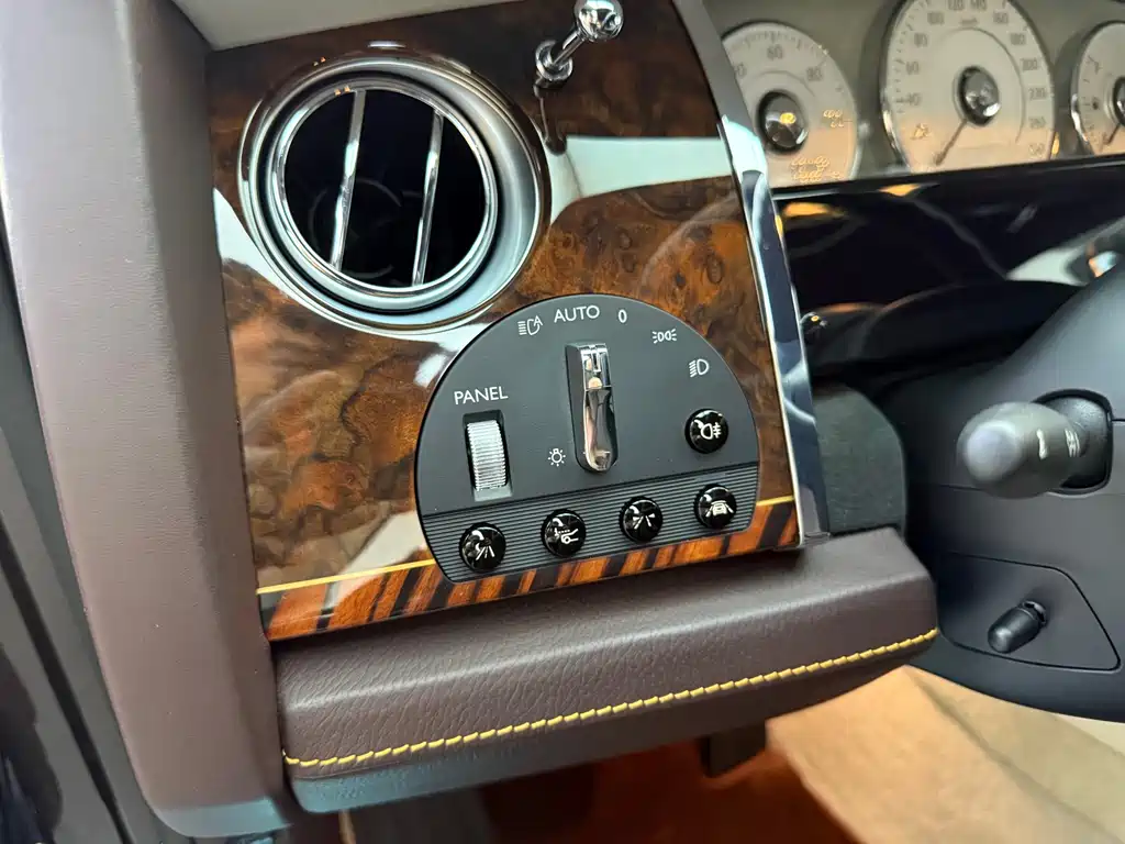 Rolls-Royce Ghost 2015 Series II Extended Wheelbase 2016 - thumbnail 14