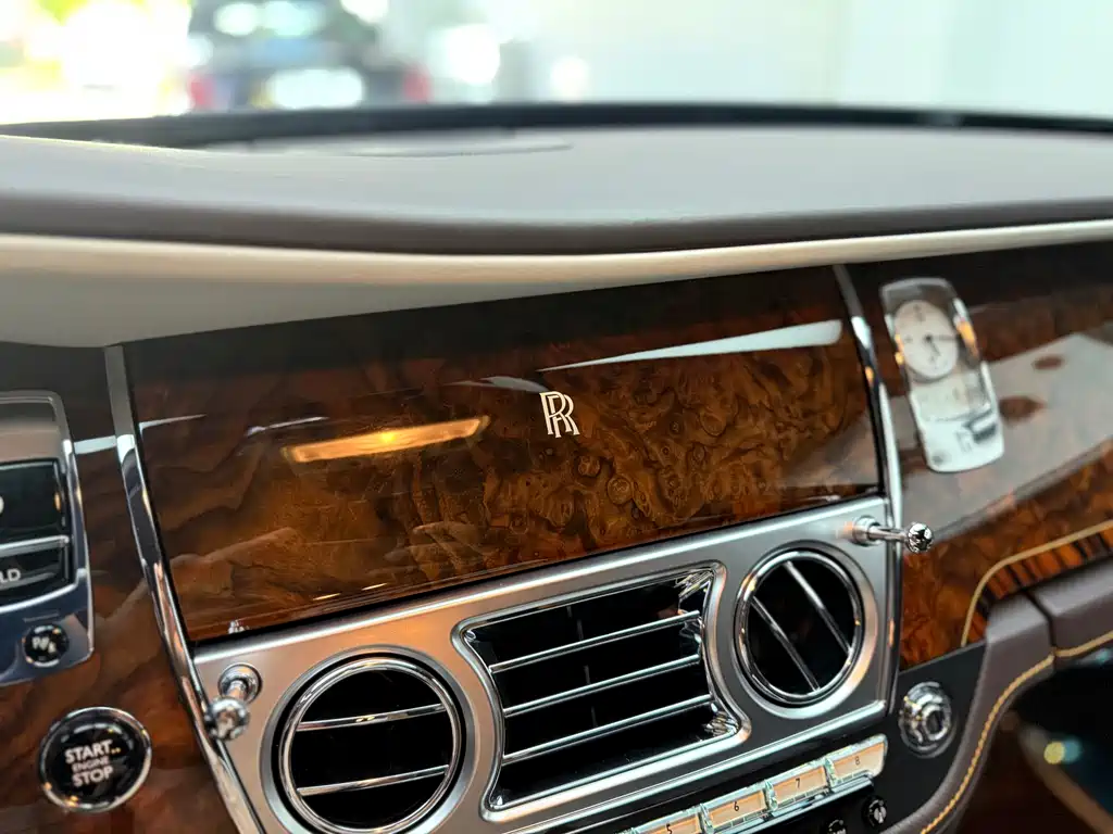 Rolls-Royce Ghost 2015 Series II Extended Wheelbase 2016 - thumbnail 22