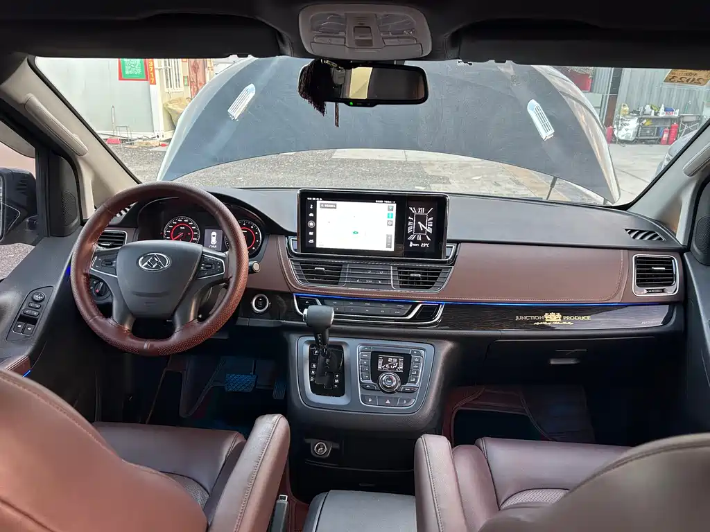 Maxus MAXUS G10 2018 PLUS 2.0T Automatic Executive Edition 2019 - thumbnail 9