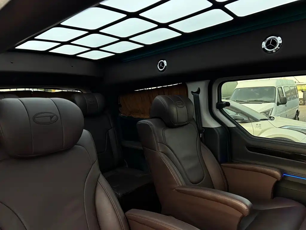 Maxus MAXUS G10 2018 PLUS 2.0T Automatic Executive Edition 2019 - thumbnail 10