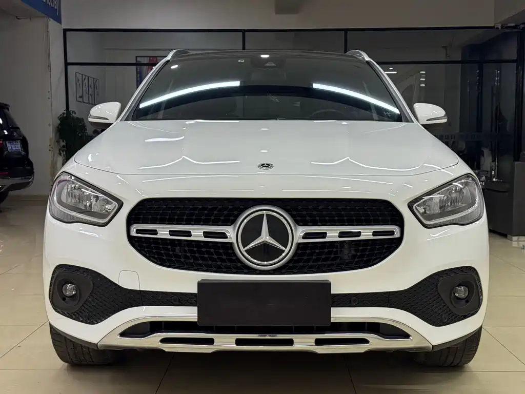 Mercedes-Benz Mercedes-Benz GLA 2022 GLA 180 2022 - thumbnail 2