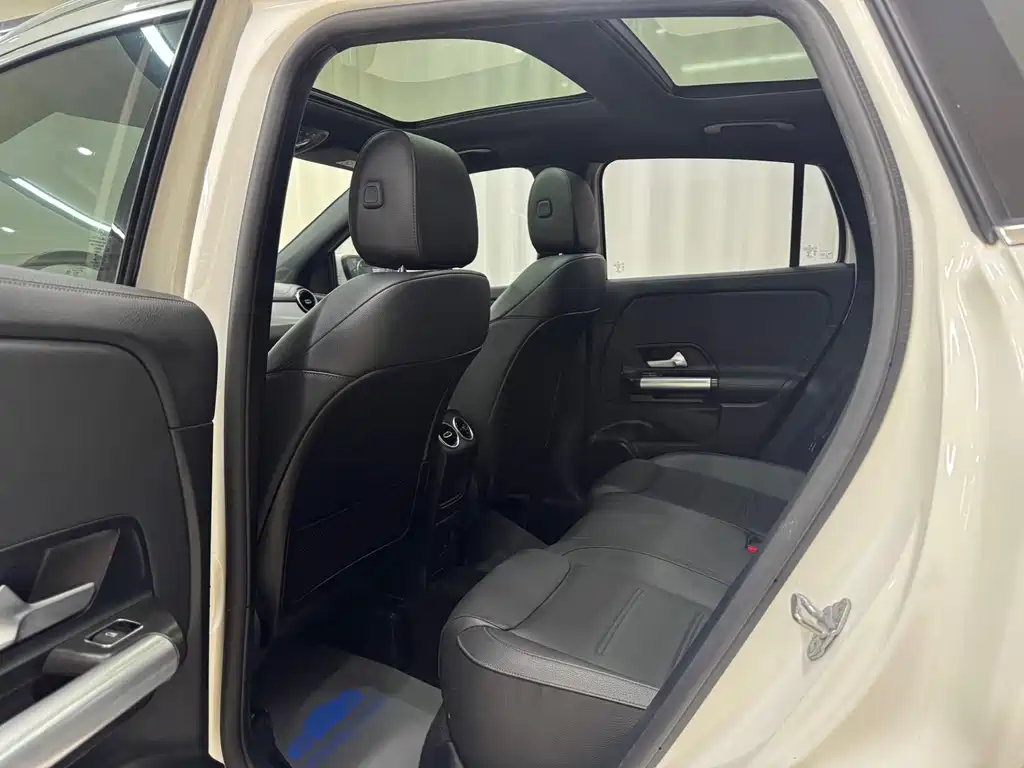 Mercedes-Benz Mercedes-Benz GLA 2022 GLA 180 2022 - thumbnail 8