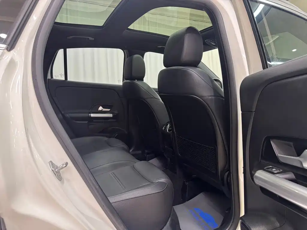 Mercedes-Benz Mercedes-Benz GLA 2022 GLA 180 2022 - thumbnail 9