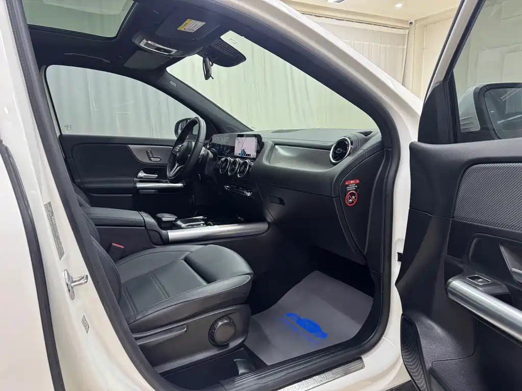 Mercedes-Benz Mercedes-Benz GLA 2022 GLA 180 2022 - thumbnail 10