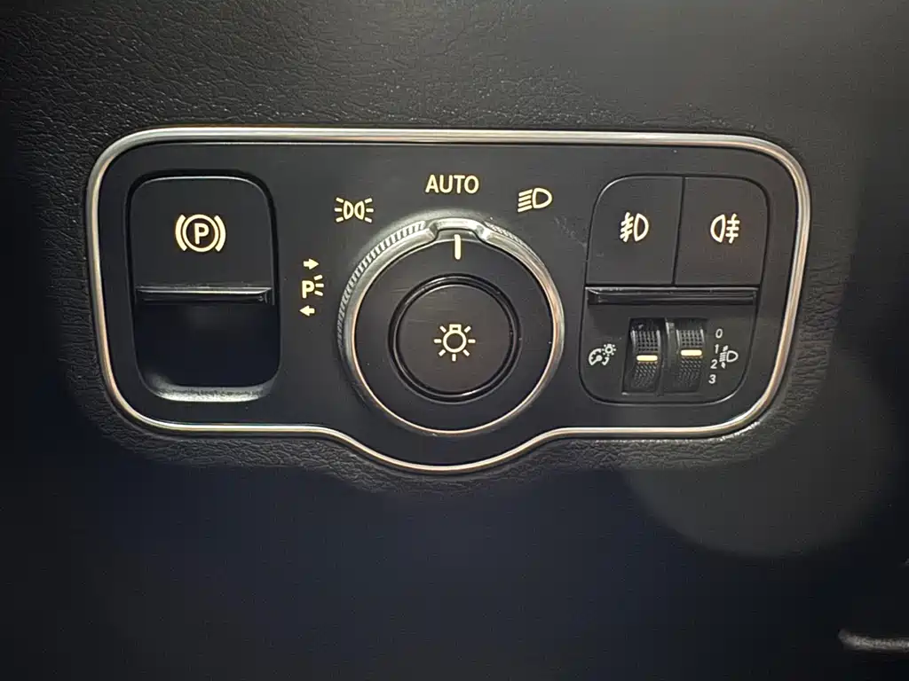 Mercedes-Benz Mercedes-Benz GLA 2022 GLA 180 2022 - thumbnail 11