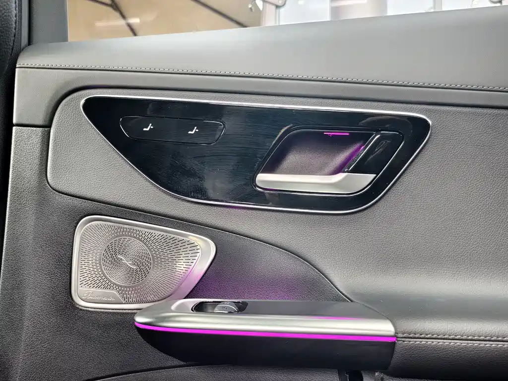 Mercedes-Benz Mercedes-Benz C-Class 2024 Model Year Facelift 2 C 260 L Sport Edition 2025 - thumbnail 13