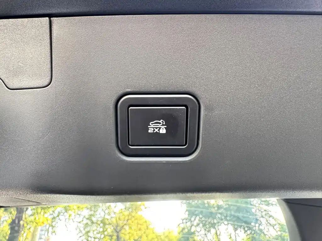 Changan Changan UNI-V 2022 1.5T Sport Edition 2022 - thumbnail 9