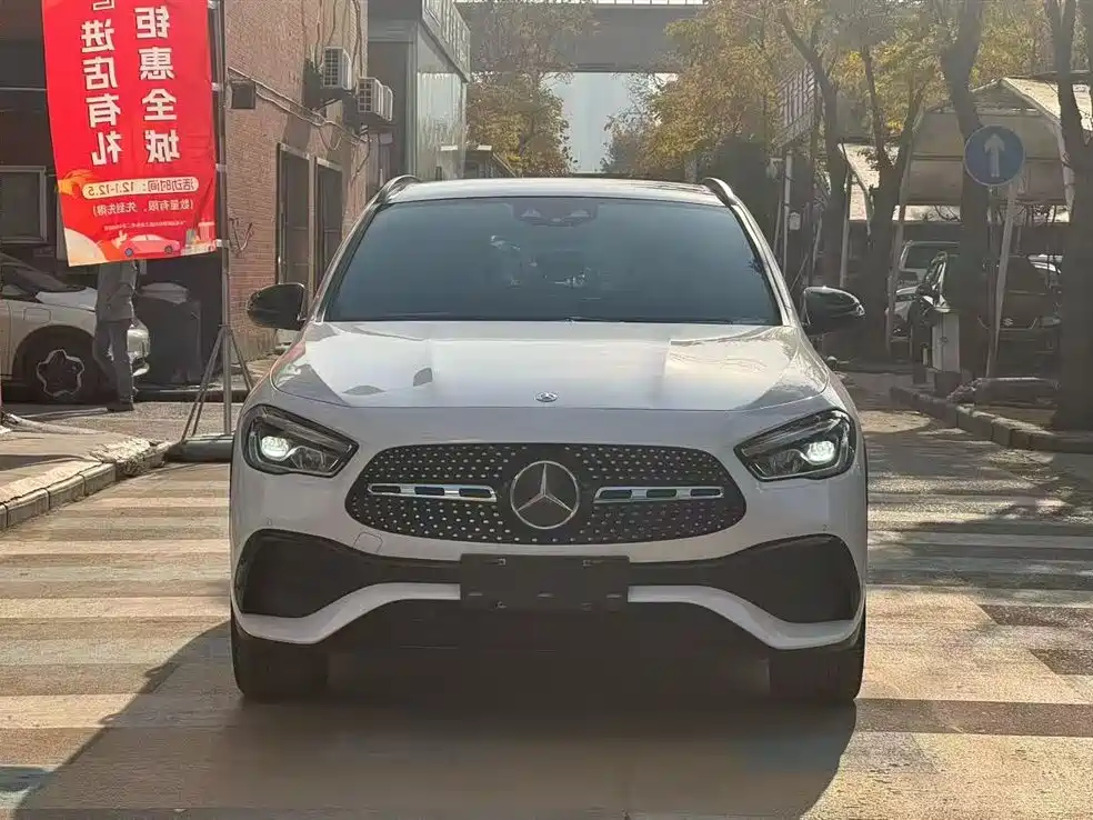 Mercedes-Benz Mercedes-Benz GLA 2020 GLA 200 2020 - thumbnail 3