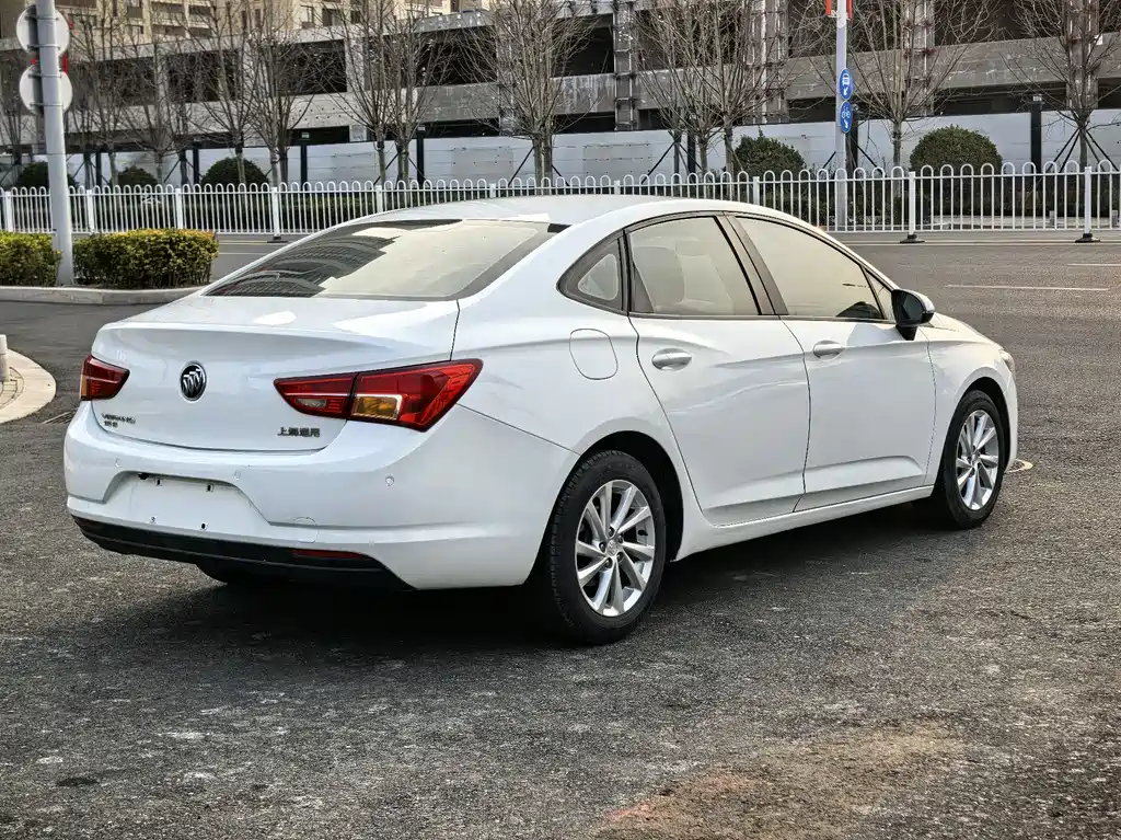 Buick Buick Verano 2015 Sedan 15S Automatic Comfort 2016 - thumbnail 4