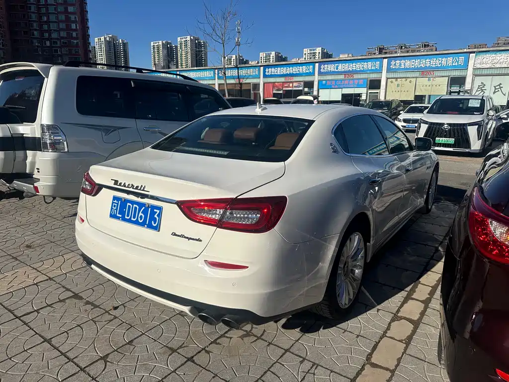 Maserati Chrysler 300C 2013 3.0T Standard Edition 2014 - thumbnail 6