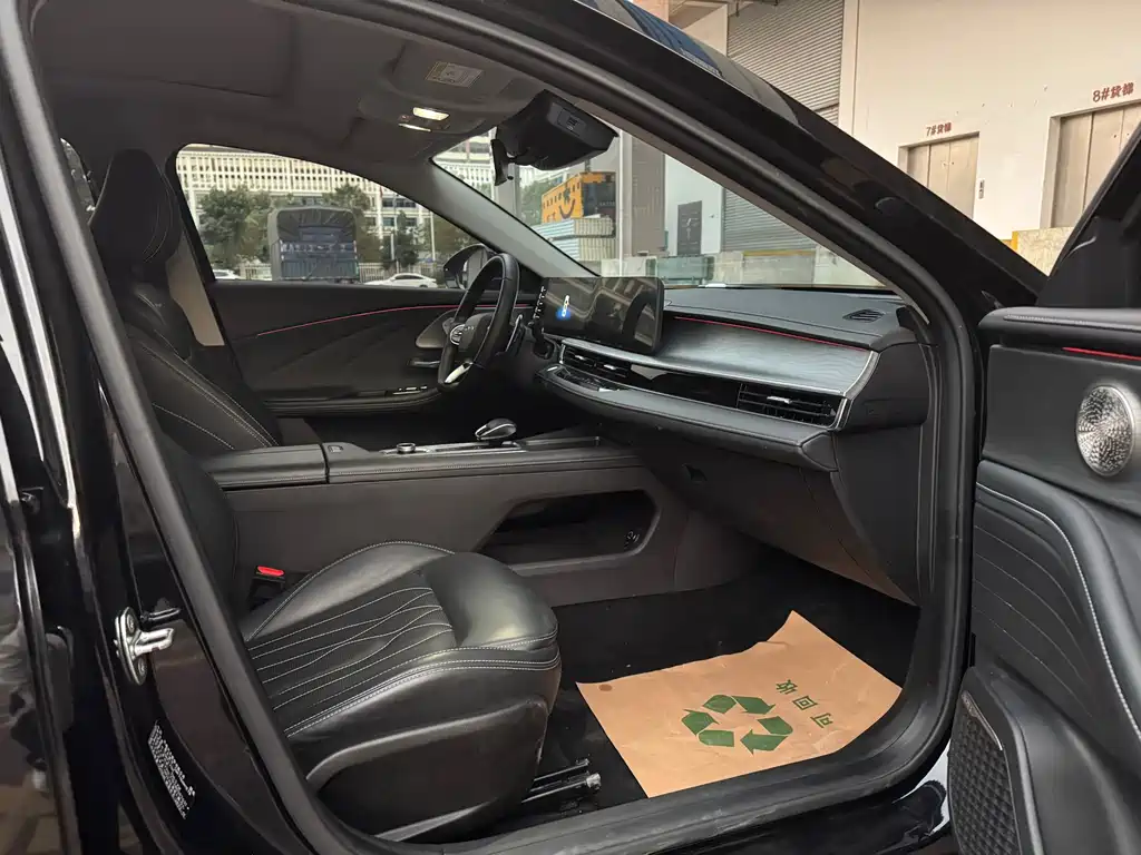 Chery Arrizo 8 2022 1.6T DCT Elegant 2022 - thumbnail 7