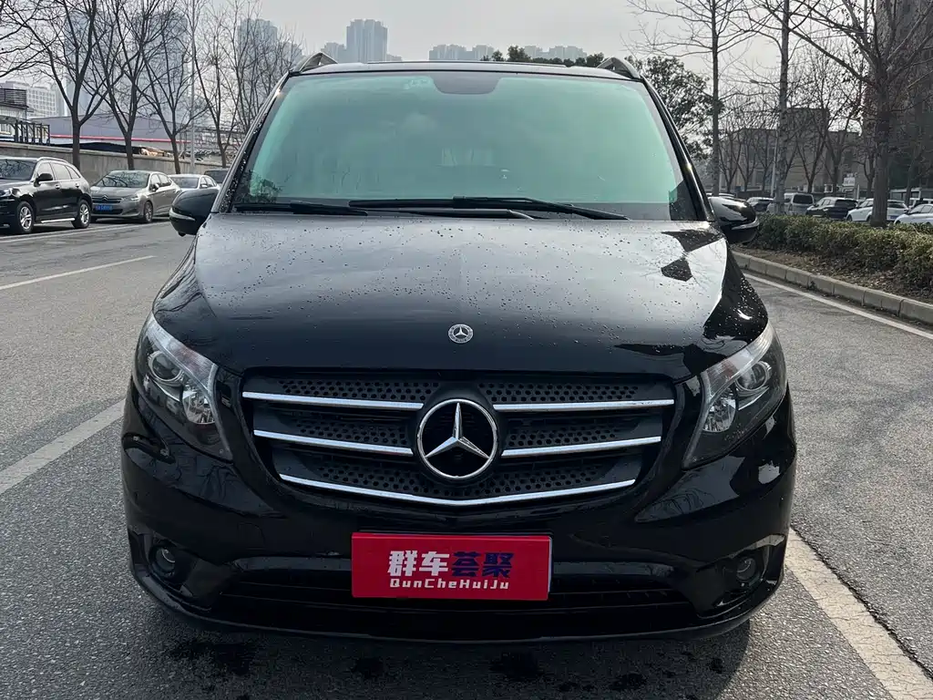 Mercedes-Benz Vito 2020 2.0T Elite 7-seater 2021 - thumbnail 2