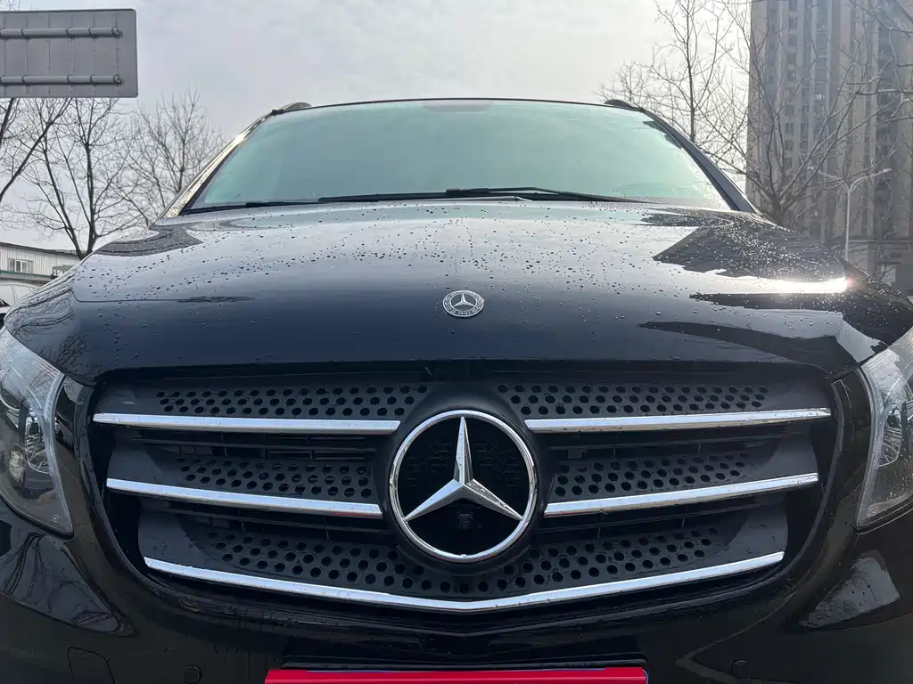 Mercedes-Benz Vito 2020 2.0T Elite 7-seater 2021 - thumbnail 6