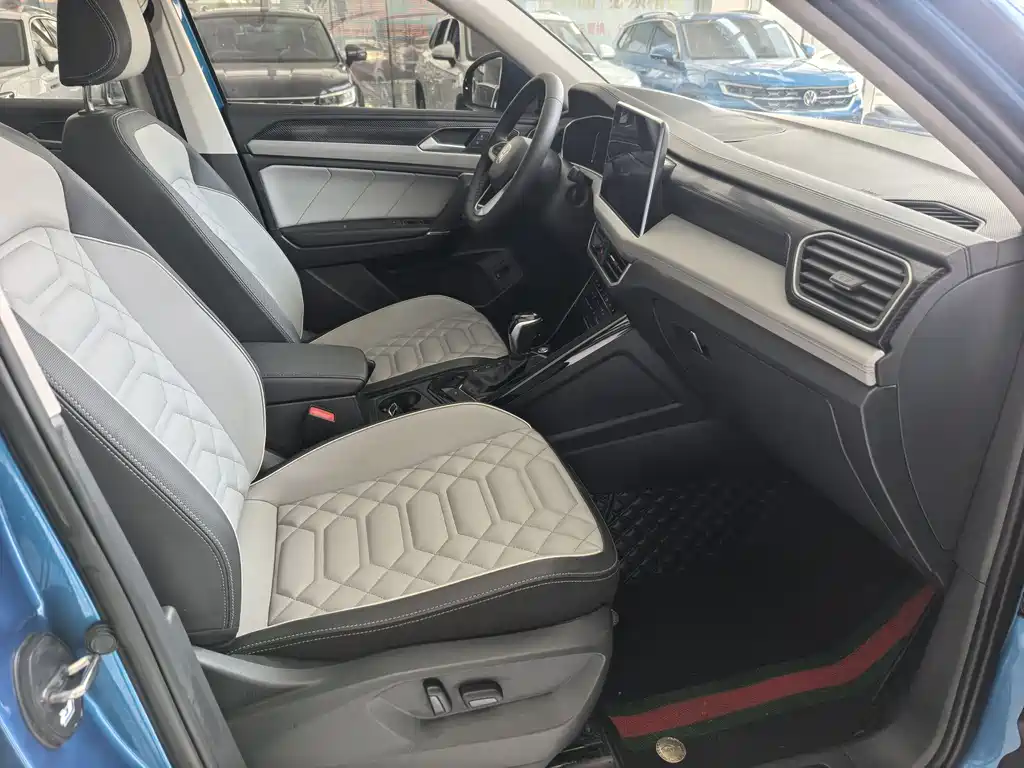 Volkswagen Tayron 2023 280TSI 2WD Luxury Plus Advanced Edition 2023 - thumbnail 9