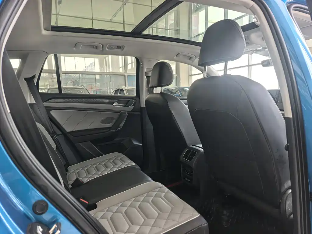Volkswagen Tayron 2023 280TSI 2WD Luxury Plus Advanced Edition 2023 - thumbnail 20