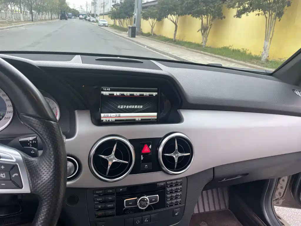 Mercedes-Benz Mercedes-Benz GLK-Class 2015 GLK 300 4MATIC Fashion Edition Ultimate Version 2015 - thumbnail 14