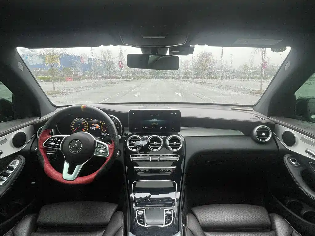Mercedes-Benz Mercedes-Benz GLC 2021 GLC 260 L 4MATIC Sport Edition 2021 - thumbnail 9