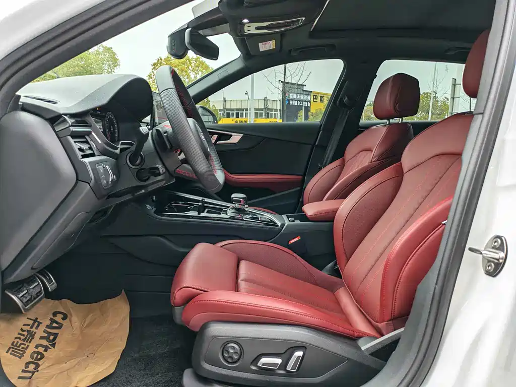 Audi Audi A4L 2025 200th Anniversary Edition 40 TFSI Premium Dynamic B&O Starlight Edition 2026 - thumbnail 6