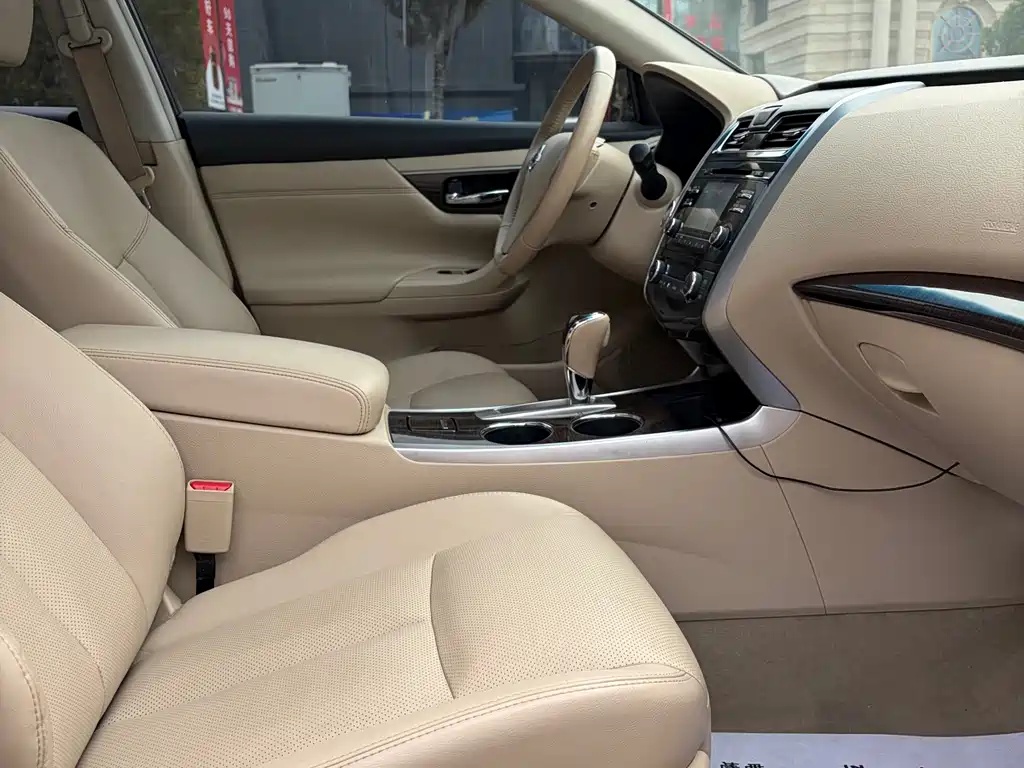 Nissan Nissan Teana 2015 2.0L XL Upper Champions League Technology Edition 2015 - thumbnail 9