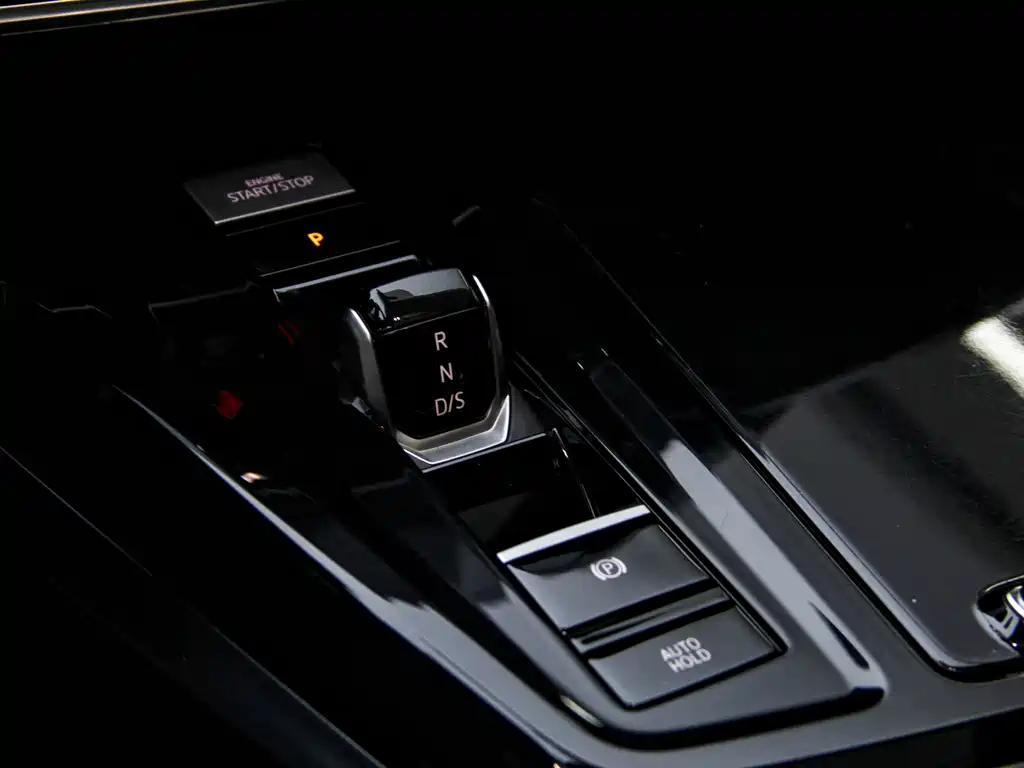 Volkswagen Teramont 2022 380TSI 4Motion Luxury Plus 7-seater 2024 - thumbnail 3