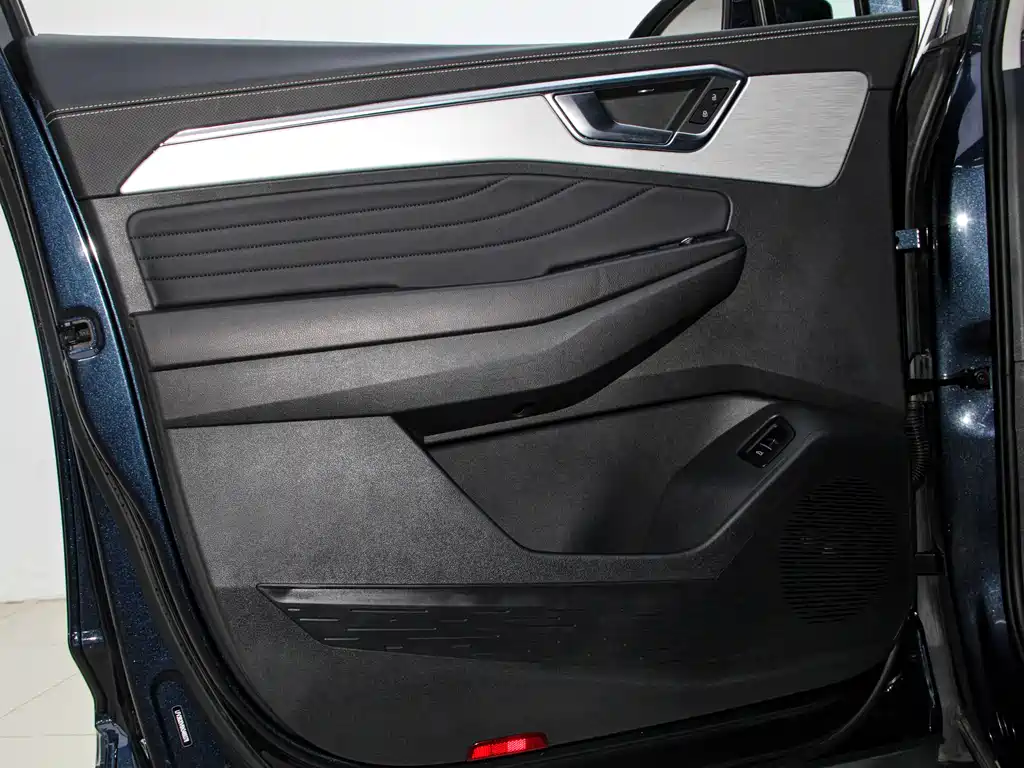 Volkswagen Teramont 2022 380TSI 4Motion Luxury Plus 7-seater 2024 - thumbnail 13