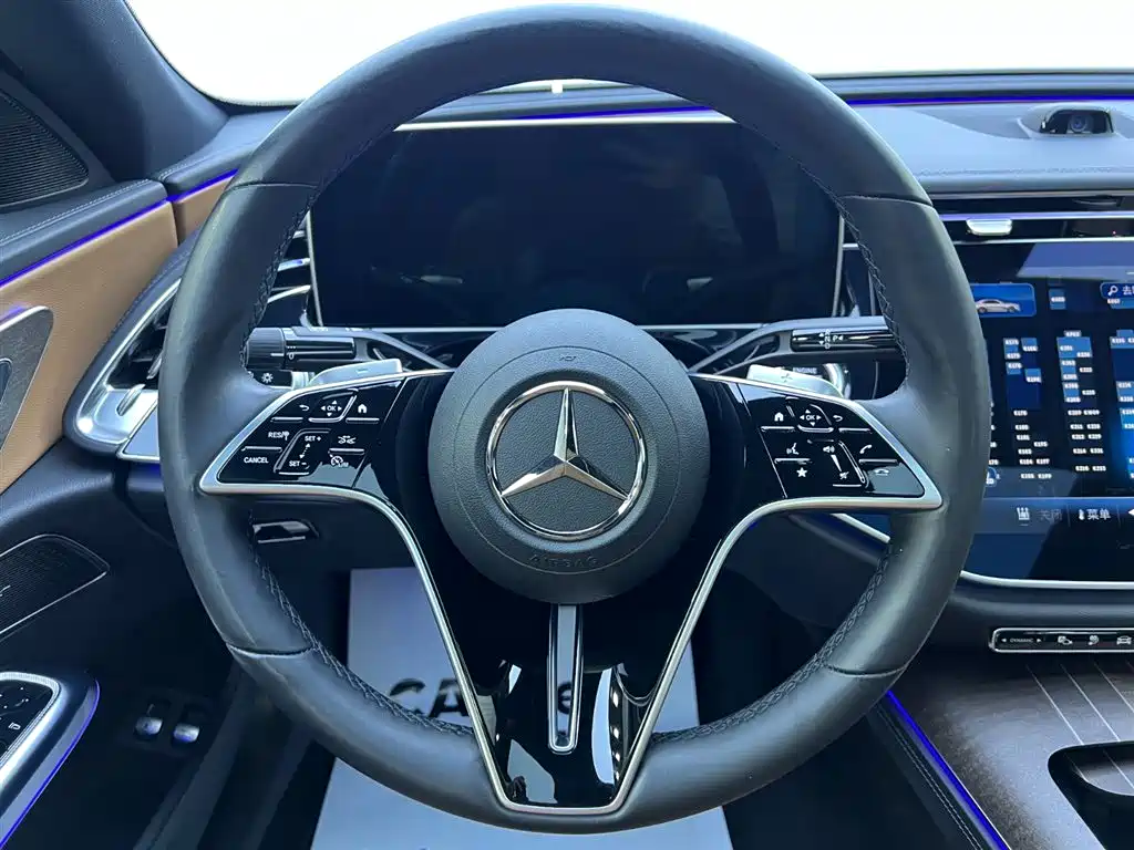 Mercedes-Benz Mercedes-Benz E-Class 2024 E 350 e L Plug-in Hybrid Sedan 2024 - thumbnail 12