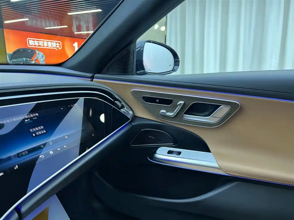 Mercedes-Benz Mercedes-Benz E-Class 2024 E 350 e L Plug-in Hybrid Sedan 2024 - thumbnail 19