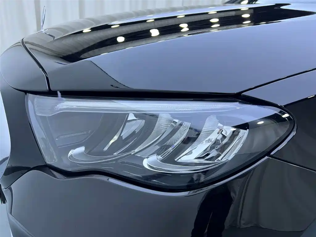 Mercedes-Benz Mercedes-Benz E-Class 2024 E 350 e L Plug-in Hybrid Sedan 2024 - thumbnail 24