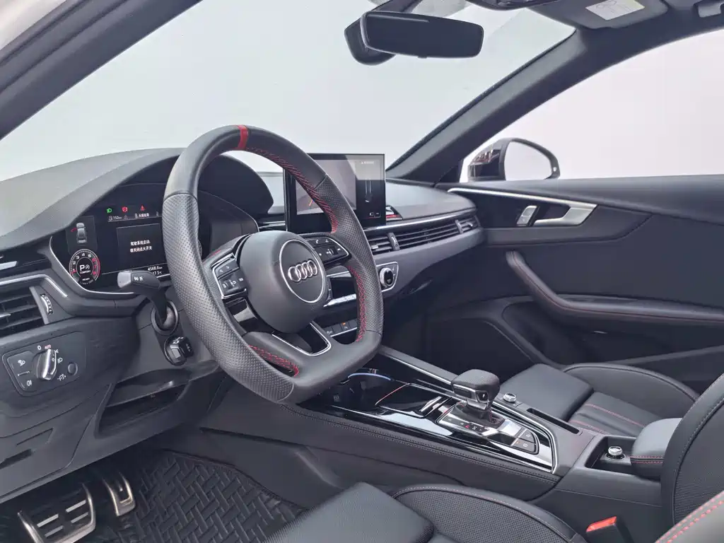 Audi Audi A4L 2025 2 Million Celebration Edition 40 TFSI Luxury Dynamic Model 2025 - thumbnail 6